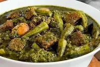 طرز تهیه خورش بامیه با سبزی؛ خوشمزه‌ترین ورژن خورش بامیه