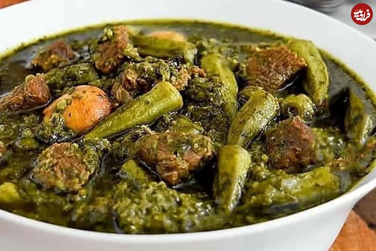 طرز تهیه خورش بامیه با سبزی؛ خوشمزهترین ورژن خورش بامیه
