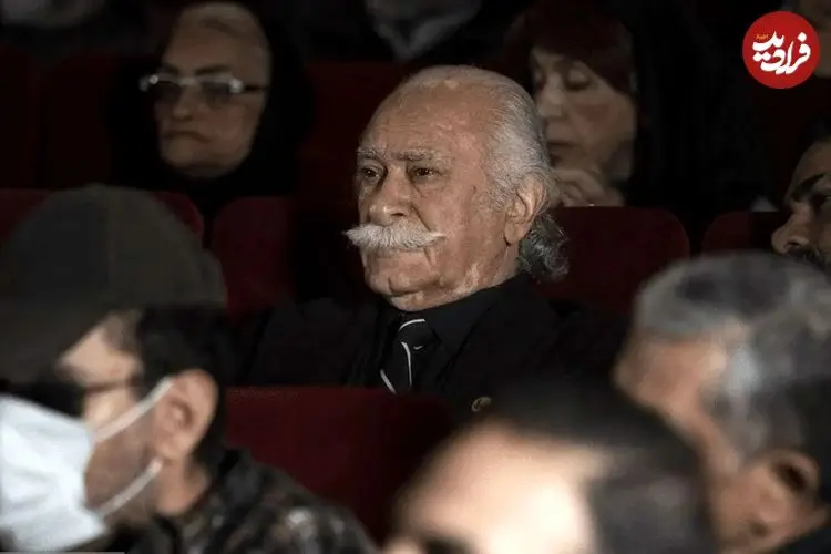 تصاویر؛ سخنرانی مازیار لرستانی در مراسم یادبود رضا رویگری