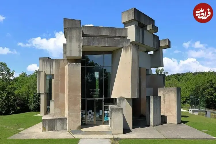 تصاویر| ووتروبا ؛ شاهکار معماری بروتالیسم مذهبی با 152 بلوک جان سخت 