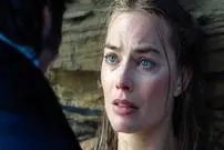 نقد و بررسی فیلم «بلندی‌های بادگیر» | عشق هرگز نمی‌میرد