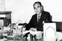 سفر در زمان؛ یادداشت‌های علم، ۲۱ آذر ۱۳۵۱: شاه مرقوم فرمودند که وصیت‌نامه‌شان در حال حاضر نوشته شده