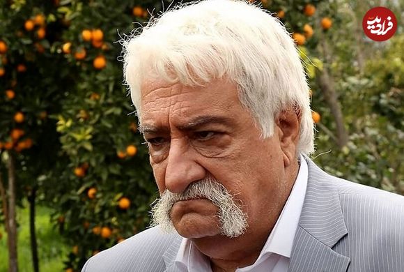 عکس؛ سفر به تاریخ؛ تیپ و چهرۀ «حشمت فردوس» در 27 سالگی در مرکز تئاتر مشهد؛ دهۀ 50
