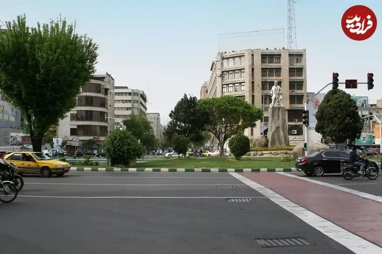 عکس| سفر زمان؛ «خیابان فردوسی تهران» در دوران قاجار و در زمانی که خاکی بود