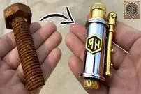 (ویدئو) این آهنگر ماهر آمریکایی پیچ زنگ زده را به فندکی زیبا تبدیل کرد