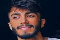  عکس جدید از مهرداد جم با کیک تولدش