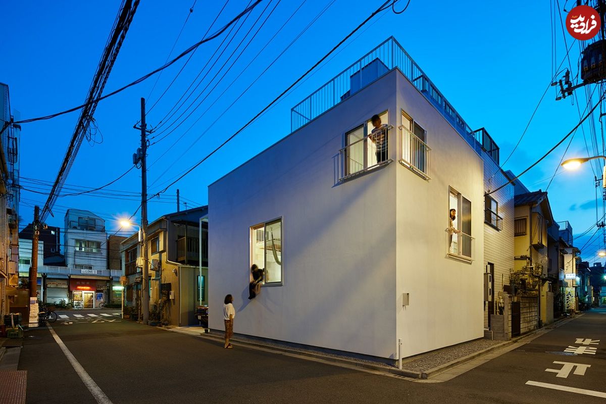 (تصاویر) معماری متفاوت ژاپنی در خانه‌ای با «بالکن‌های معکوس»