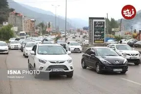 ترافیک ۱۰ کیلومتری در جاده رشت به قزوین/هر ۲ مسیر در اختیار خودروهای عازم تهران قرار گرفت