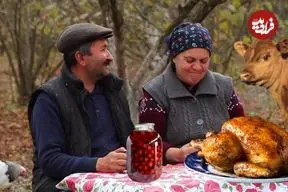 ببینید| غذای روستایی در آذربایجان؛ دودی کردن بوقلمون در تنور زیر زمینی