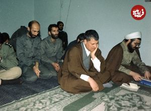 عکس؛ سفر در تاریخ؛ «هاشمی رفسنجانی، رهبر انقلاب و شهید رجایی» در دزفول؛ سال 59