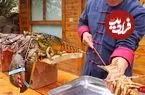 ببینید| غذای روستایی در چین؛ پخت لابستر بزرگ با 13 نوع ادویه در روستا