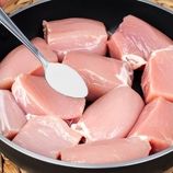 ببینید؛ طرز تهیه یک غذای متفاوت با یک کیلو فیله مرغ به روش اسپانیایی ها