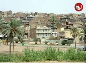 عکس| سفر به ایران قدیم؛ منظرۀ ورود یک کاروان به «قصر شیرین» در دوران قاجار