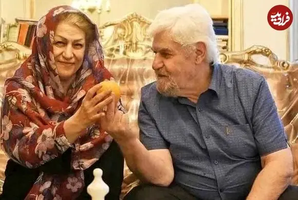 عکس| سفر زمان؛ چهرۀ «عنایت بخشی» در 32 سالگی در کنار «داریوش»؛ سال 56