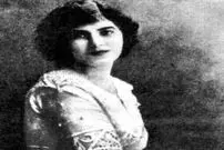 عکس| سفر در زمان؛ زن متفکری که او را به تیمارستان بردند!