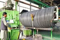 ببینید| فرآیند تولید میخ از طریق بازیافت ورق های فلزی زنگ زده کشتی در پاکستان