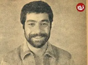 عکس| سفر زمان؛ «بهروز وثوقی» به همراه برادرش «فیروز» و در کنار دریا؛ سال 50