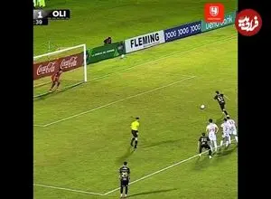 ببینید| خنده‌دارترین پنالتی سال