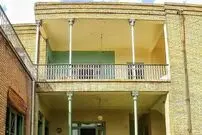 تصاویر؛ جواهری ۱۰۰ ساله در خیابان انقلاب؛ خانه‌ای که هنوز زندگی می‌کند و دل‌ها را می‌رباید