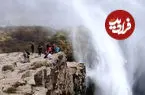 ببینید| طوفان پدیده نادر آبشار معکوس را رقم زد