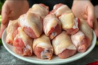 ببینید؛ دستور پخت یک غذای فرانسوی با ران مرغ و سیب زمینی