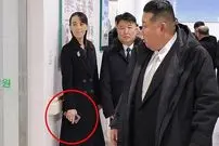 تلفن هوشمند ۱۳۰۰ دلاری در سرزمین حقوق‌های ۳ دلاری؛ خواهر رهبر کره شمالی با گوشی تاشوی خارجی دیده شد