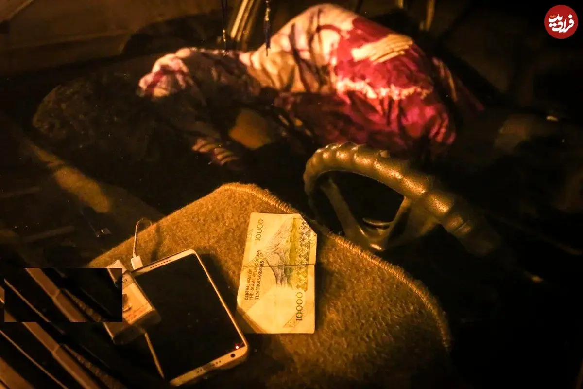 گزارش از رانندگانی که در خودرو می‌خوابند