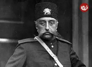 عکس| سفر زمان؛ عکس یادگاری مظفرالدین شاه و درباریان در باغچۀ کاخ گلستان