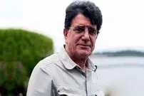 ( عکس) تصویری کمتر دیده شده از محمدرضا شجریان وسط یک باغچه پر از گل