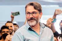 عکس؛ مجسمه گلی پارسا پیروزفر ساخته شد