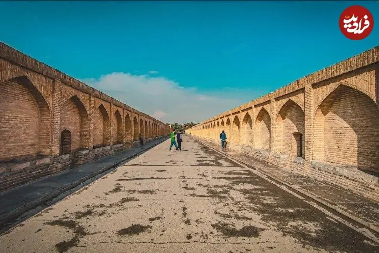 عکس| سفر زمان؛ تصویر کمتر دیده‌شده از «سی و سه‌پل اصفهان» در حدود 135 سال قبل