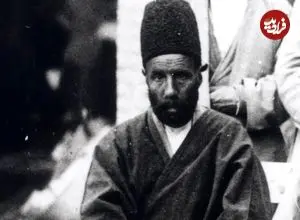 عکس| سفر زمان؛ عکس یادگاری کدخدا، کلانتر و داروغۀ اراک در زمان ناصرالدین شاه