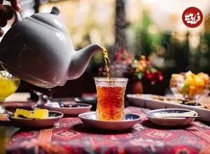 عکس| سفر به ایران قدیم؛ بساط «چای» در کنار یکی از خیابان‌های تهران در دوران قاجار