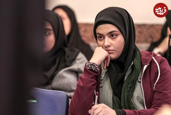 عکس؛ سفر زمان؛ «ریحانه پارسا» در کنار «مهدی سلطانی» در اتاق گریم سریال «پدر»؛ سال 97