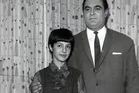 عکس| سفر زمان؛ «گوگوش» و همسرش «محمود قربانی» سر میز شام در شب عروسی؛ سال 46