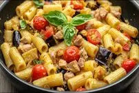 ببینید| طرز تهیه پاستا تن ماهی و بادمجان؛ یک غذای مدیترانه ای و خوشمزه 