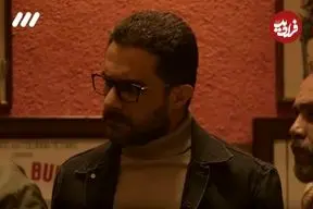 عکس| سفر زمان؛ «دکتر پدرام پارسا» در پشت صحنه سریال کلینیک رویا