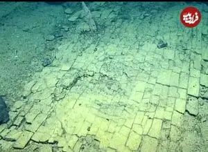 منظرۀ عجیب «جادۀ زرد آجری» در عمق هزار متری اقیانوس
