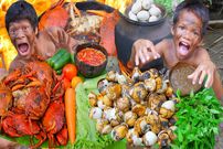 ببینید؛ غذای روستایی در اندونزی؛ پخت غذاهای عجیب با خرچنگ و تخم اردک