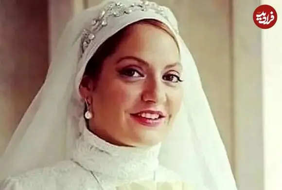 عکس| سفر زمان؛ چهرۀ «مهناز افشار» 26 ساله در یک مراسم سینمایی؛ 23 سال قبل