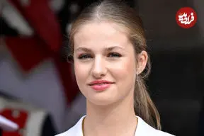 عکس| سفر در زمان؛ «لئونور، شاهدخت اسپانیا» در 2 سالگی و در آغوش مادربزرگ اش؛ سال 1386