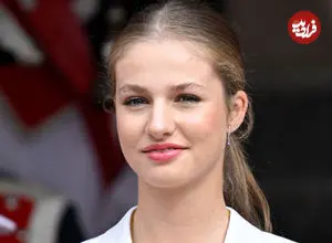 عکس| سفر در زمان؛ «لئونور، شاهدخت اسپانیا» در 2 سالگی و در آغوش مادربزرگ اش؛ سال 1386