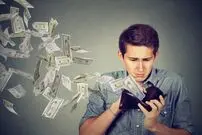 ۵ چیزی که خریدشان فرقی با پول دور ریختن نخواهد داشت!
