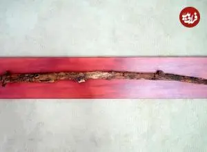 کشف یک شمشیر استثنایی در مقبرۀ 800 ساله