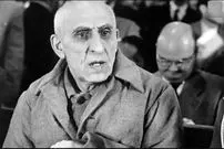 عکس| سفر در زمان؛ نمایی از حضور خبرنگاران در محکمه نظامی «دکتر مصدق»؛ سال 1332