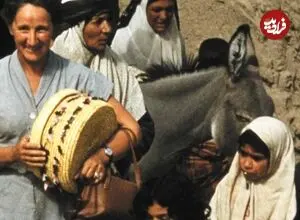 عکس| سفر زمان؛ زن سوییسی با سبد حصیری در یکی ازروستاهای ایران؛ سال 55