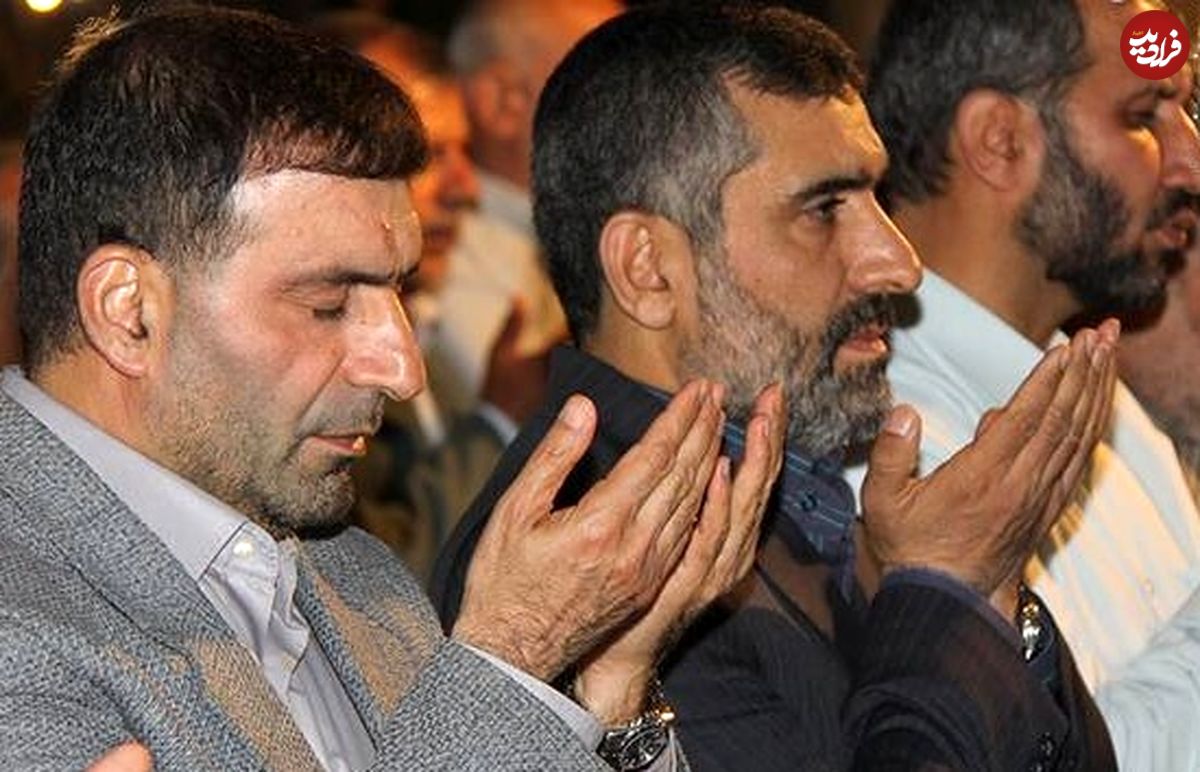 عکس؛ سفر به تاریخ؛ «سردار حاجی‌زاده» در کنار «پدر صنعت موشکی ایران» در مکّه؛ دهۀ 70