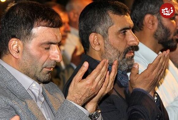 عکس؛ سفر به تاریخ؛ «سردار حاجی‌زاده» در کنار «پدر صنعت موشکی ایران» در مکّه؛ دهۀ 70