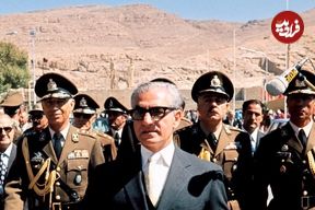 عکس؛ سفر در زمان؛ «محمدرضا پهلوی در حال قدم زدن در فرانسه»؛ سال 1353