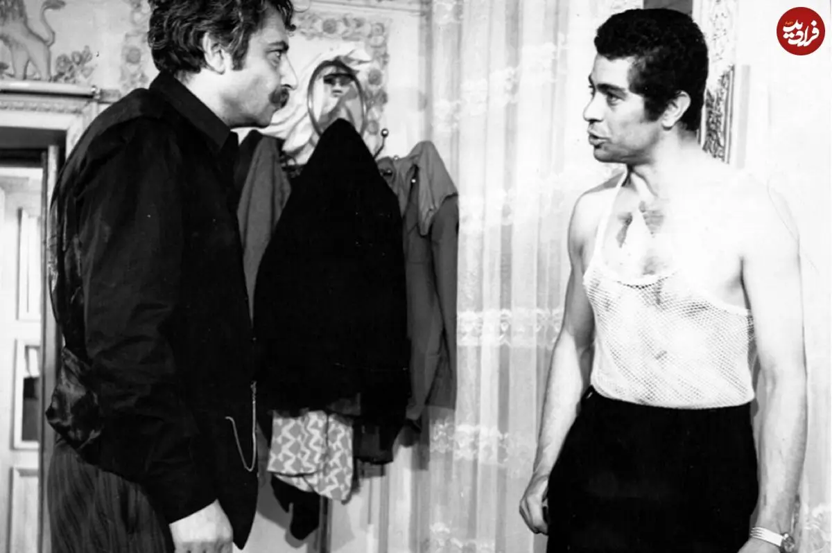 عکس| سفر در زمان؛ «بهروز وثوقی» و «مسعود کیمیایی» در پشت صحنه فیلم قیصر؛ سال 48